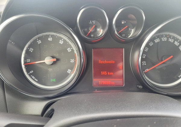 Opel Astra cena 28900 przebieg: 173500, rok produkcji 2013 z Działdowo małe 106